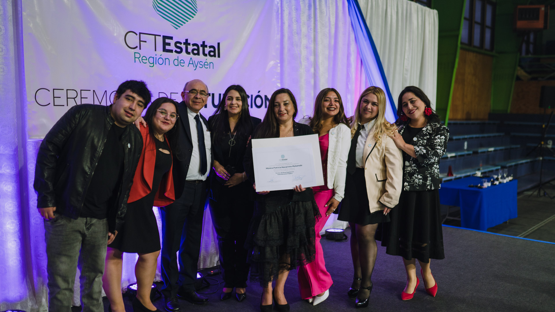 EMOTIVA CEREMONIA EN EL CFT ESTATAL DE AYSÉN: PRIMERA GENERACIÓN DE ESTUDIANTES RECIBIERON SUS TITULOS