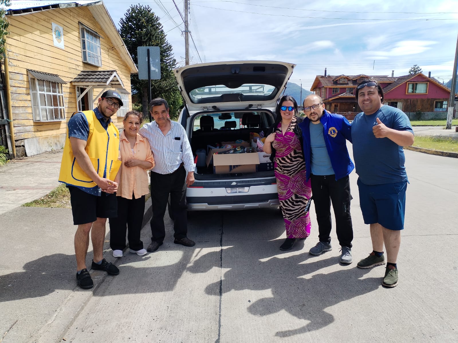 CLUB DE LEONES DE PUERTO AYSÉN ENTREGA CANASTAS FAMILIARES DE AÑO NUEVO A FAMILIAS DE LA COMUNIDAD